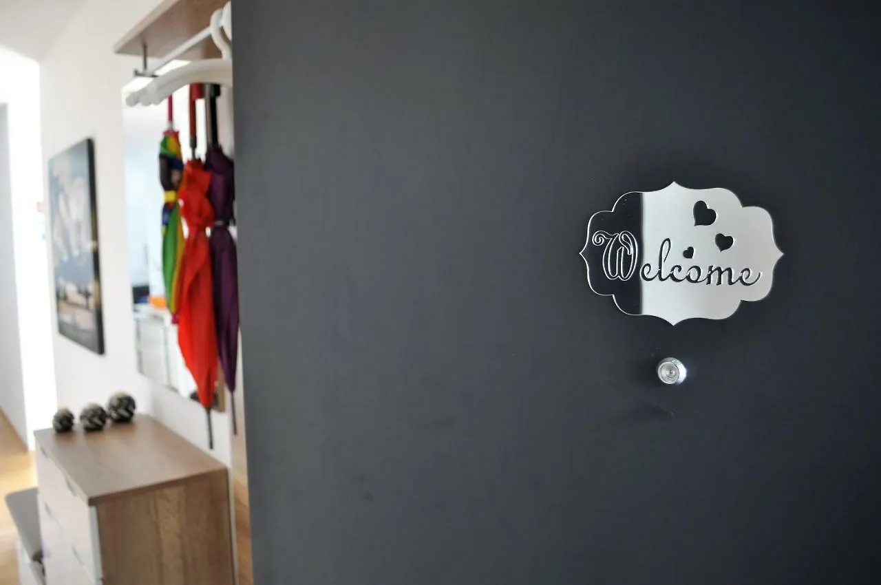 Lejlighed Ferienwohnung Im Domagkpark München